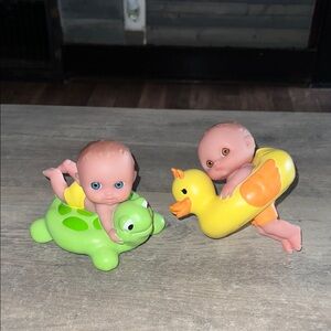 Jc Toys Berengeur Lil Cutesies Baby Dolls Bath ToysSet of 2